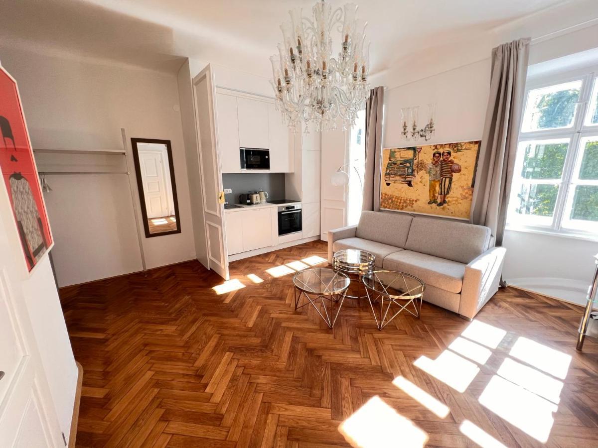 Ab Ljubljana - Breg Apartments Eksteriør billede