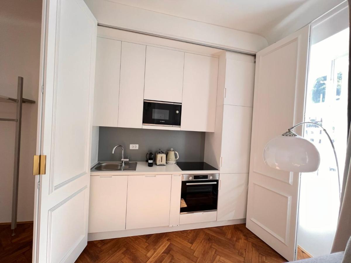 Ab Ljubljana - Breg Apartments Eksteriør billede