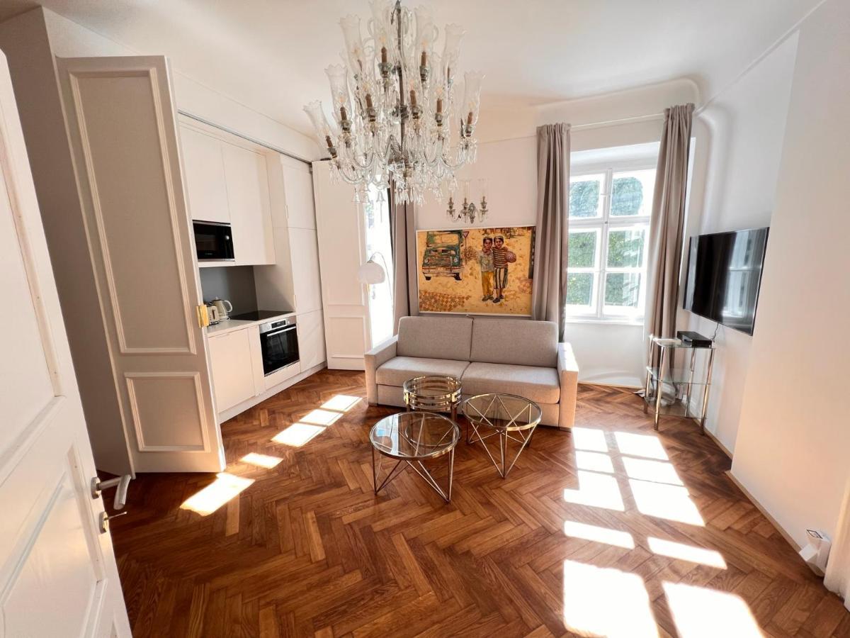 Ab Ljubljana - Breg Apartments Eksteriør billede